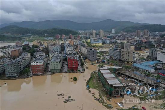 “利奇马”过境,徐工冲在第一线!