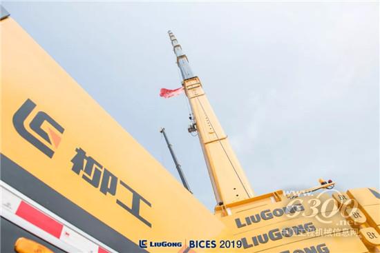 科技智能化设备绽放工业力量之美