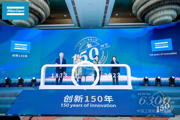 (Francis Liekens先生 (左一)宋莲(Helena Sångeland)女士(左二)李泓女士 (右二)张慧女士 (右一))