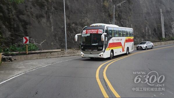 宇通C12PRO在复杂路况下百公里油耗较上一代产品降低12%