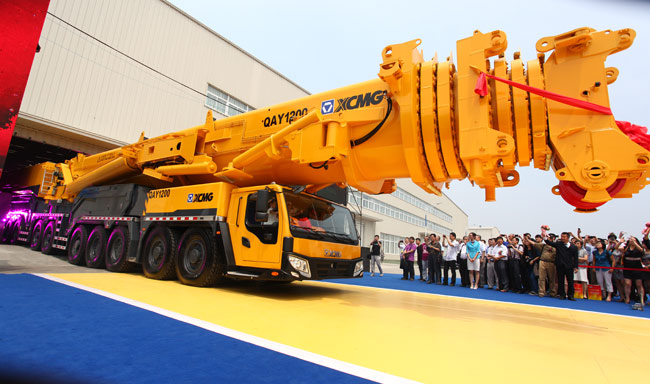 徐工QAY1200全路面汽车起重机