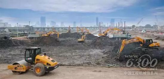 近300台设备参与了泰国国家火车站建设