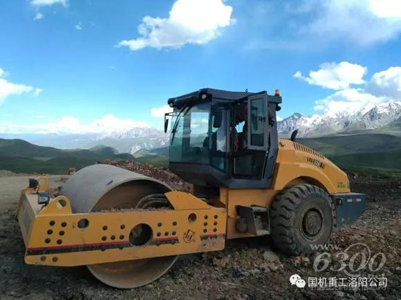 国机重工<a href=//product.d1cm.com/danganglun/ target=_blank>单钢轮压路机</a>