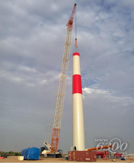 QUY500履带起重机正在风电项目现场施工