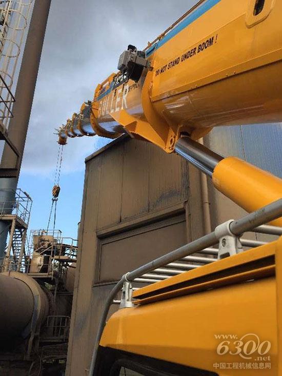 徐工臂架系统的稳定性和微动性(距离屋顶不到5公分)—德国鲁尔区BAV公司