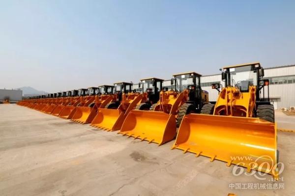 山工<a href=//product.d1cm.com/zhuangzaiji/ target=_blank>装载机</a>