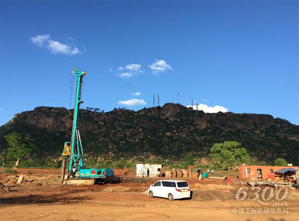 波音兆特大桥施工现场