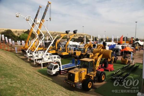 徐工产品集群闪耀亮相南非<a href=//news.d1cm.com/special/baumachina/ target=_blank>宝马展</a>