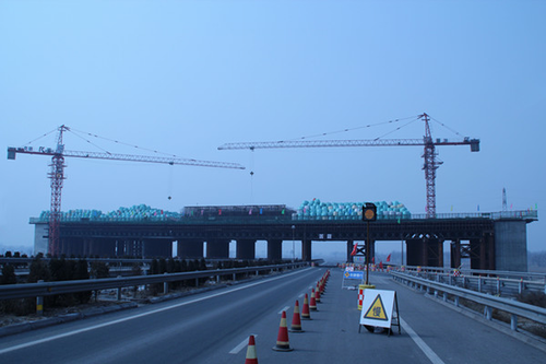 跨汾平高速系杆拱桥