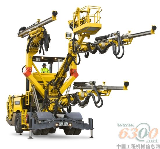 阿特拉斯•科普柯新型Boomer XL3D三臂凿岩台车