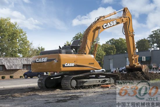 凯斯挖掘机工作照
