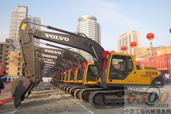 徐州中央国际广场奠基仪式盛大举行 VOLVO现场助阵