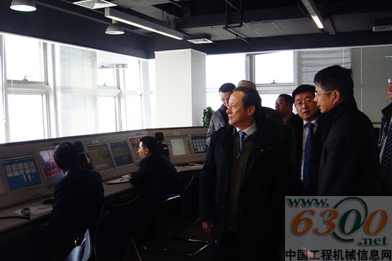 徐工集团与上海国际港务集团签订战略合作协议