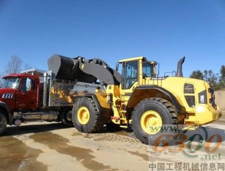 L250G轮式装载机