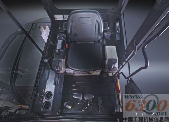 凯斯,小型挖掘机CX58C