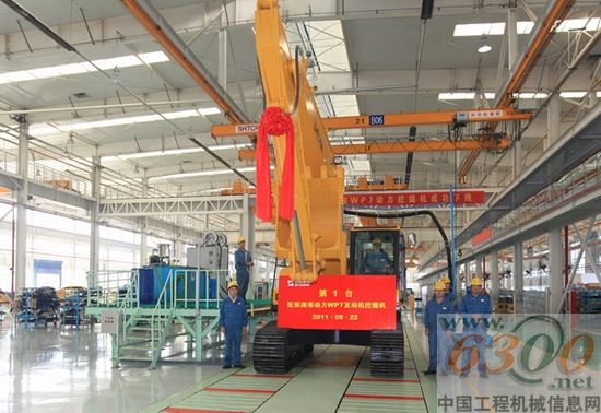 山重建机,挖掘机