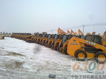 凯斯S系列滑移装载机整装待发