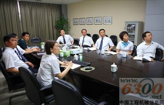 山推股份公司党委召开首次党群工作季度例会