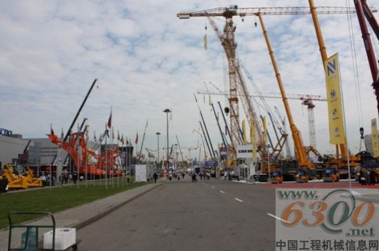 山推,俄罗斯,工程机械