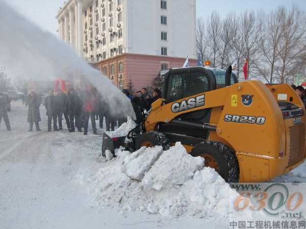 凯斯,工程机械,清雪设备,市政清雪,道路清雪,,滑移装载机,斜角清雪器,破冰器,液压吹雪机